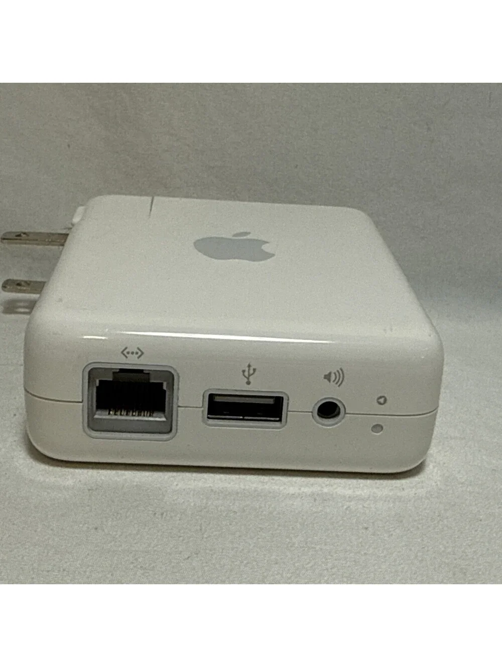 GENUINE Apple Airport Express A1264 54 Mbps 10/100 Wireless N Router (MB321LL/A)